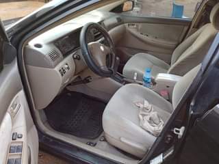 A picture of 2005 Toyota Corolla LE