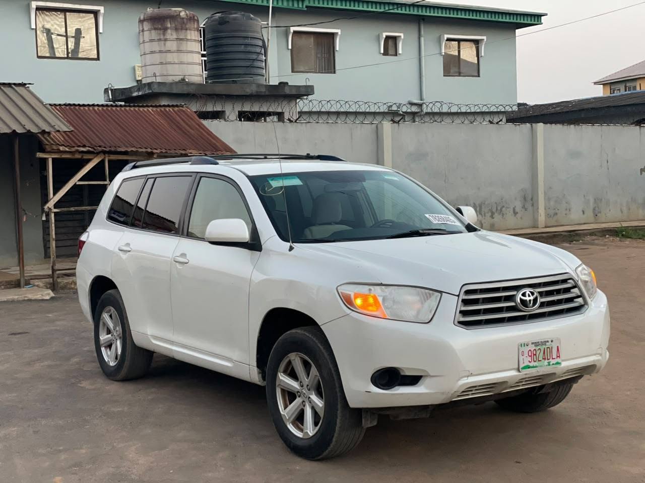 A picture of Foreign Used Toyota Highlander 2010 V6 2GR Engine