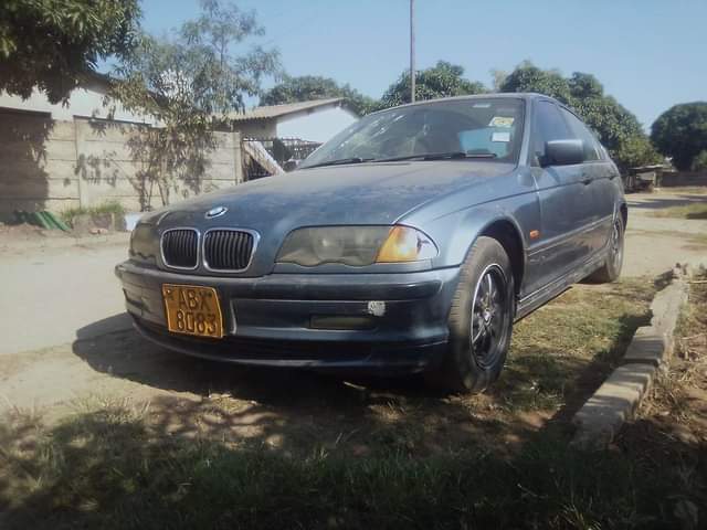 classifieds/cars bmw