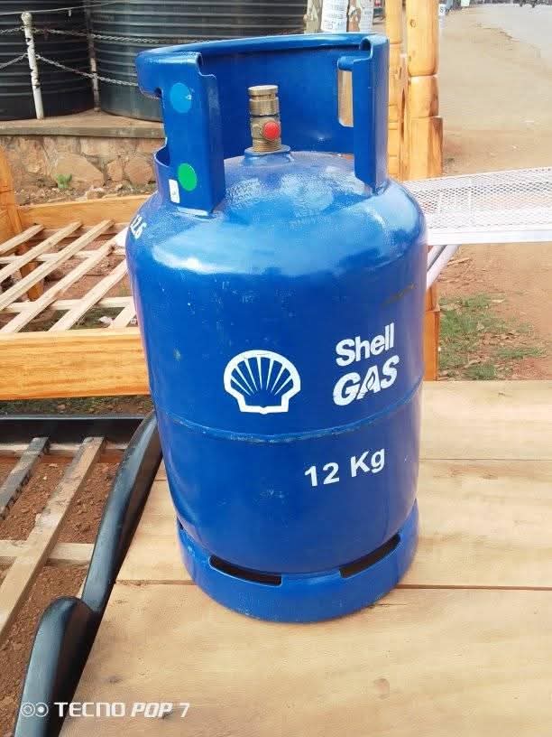 A picture of It is an Empty Gas Cylinder Shell 12 kg Up