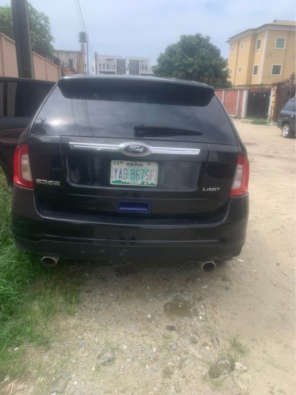 A picture of Ford edge 013