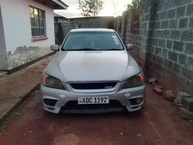 used toyota altezza