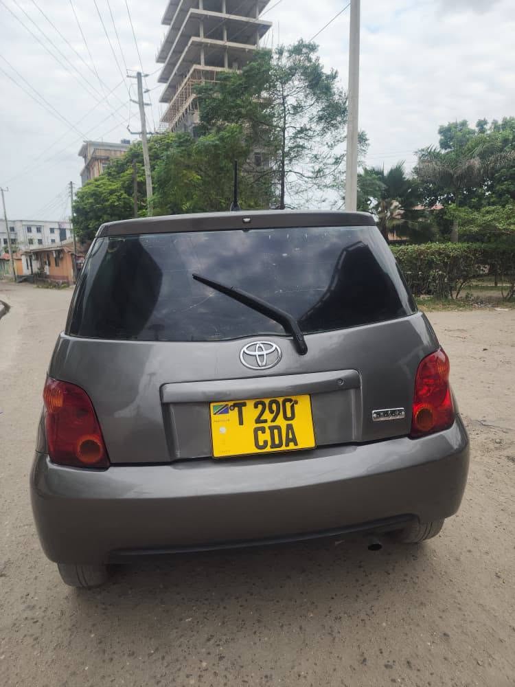 A picture of Toyota ist