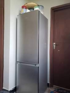 A picture of Fridge kubwa clean Sanaa OFAA