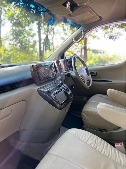A picture of 2010 Nissan rider