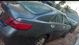 A picture of Toyota Camry 2011 model With four cylinder venza Engine Keyless