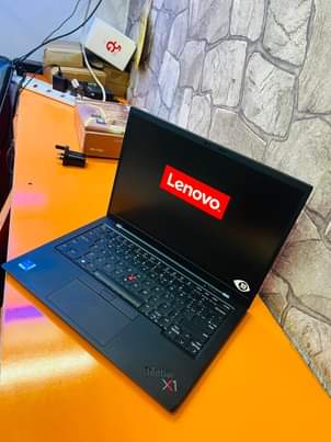 A picture of LENOVO THINKPAD X1 CARBON
