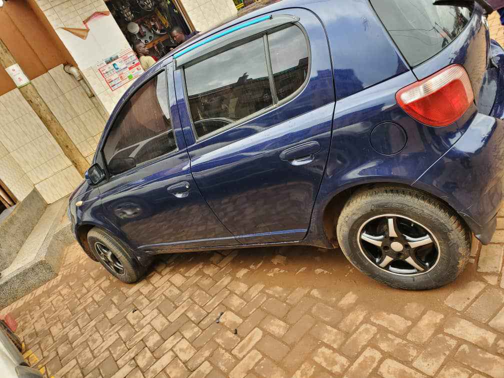 A picture of Toyota vitz