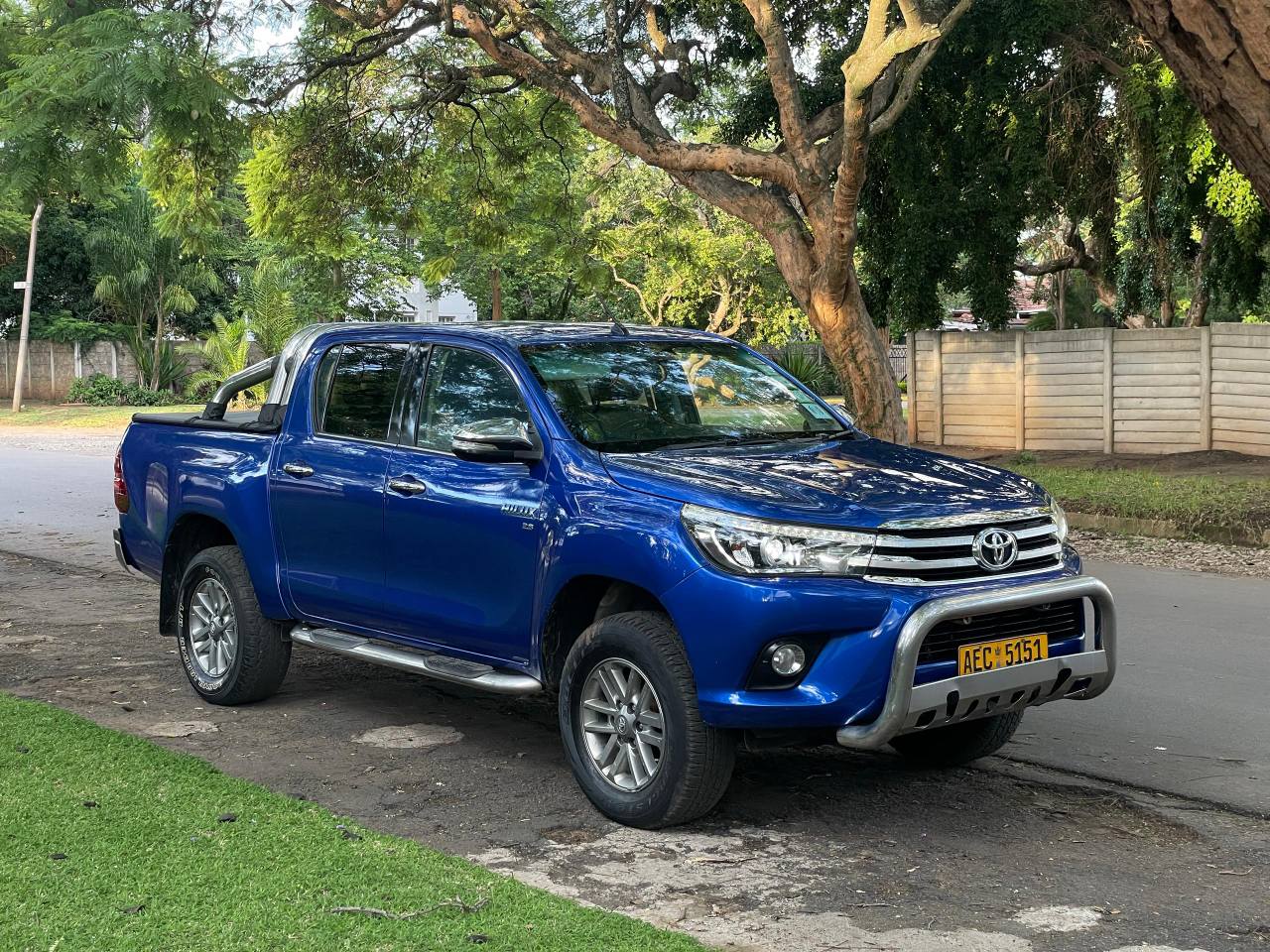 used toyota hilux