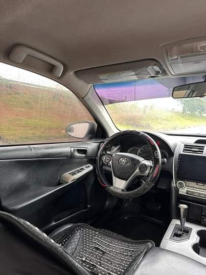 A picture of TOYOTA CAMRY 2012 SE LOCAL USED