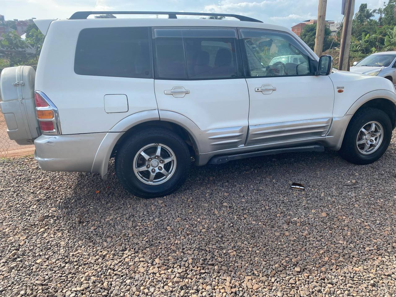 A picture of PAJERO MITSUBISHI GD