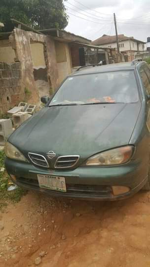A picture of 2000 nissan primera wagon
