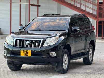 A picture of TOYOTA LANDCRUISER PRADO 150