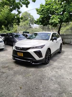 A picture of Toyota harrier