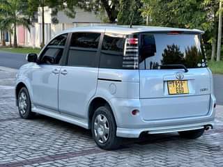 A picture of TOYOTA SIENTA