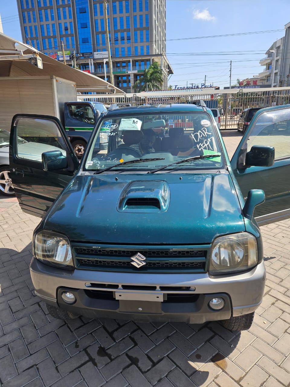 A picture of Suzuki Jimny 2006