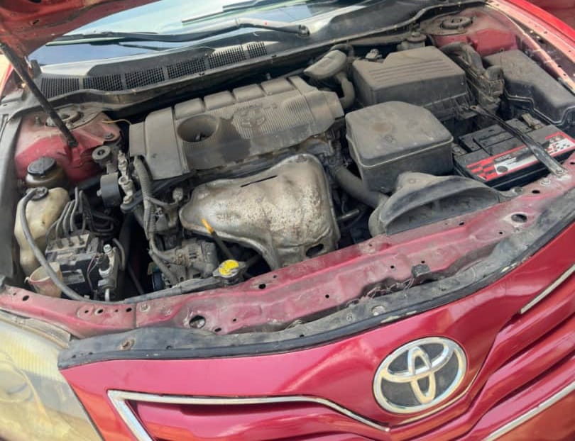 A picture of 2010 Toyota Camry LE