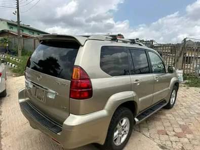 A picture of PRE OWNED 2005 LEXUS GX470 V8 Engine Auxiliary Gear Reverse