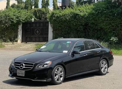 A picture of MERCEDES BENZ E350