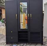 A picture of Njooo ujipatie makabati classic Njooo lipiaaa unaletewa mpka malangoni kwako