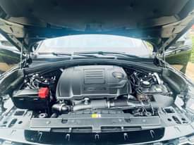 A picture of 2020 Range Rover Velar