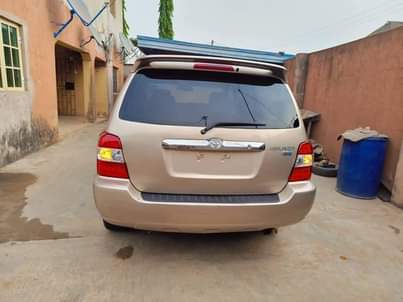 A picture of 2007 TOYOTA HIGHLANDER