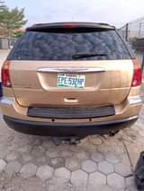 A picture of Chrysler Pacifica 06 model