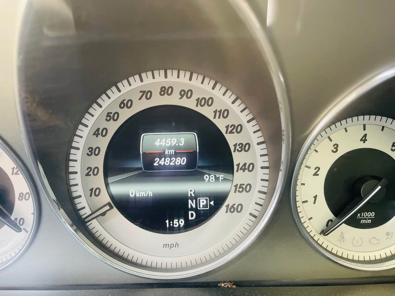 A picture of 2013 MERCEDES BENZ GLK350 4MATIC FAIRLY USED DIRECT BELGIUM STANDARD