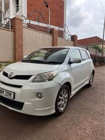 A picture of Toyota IST push to start