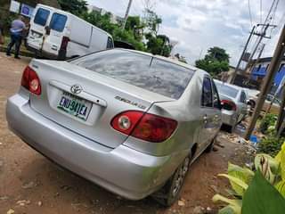 A picture of Toyota Corolla 2004