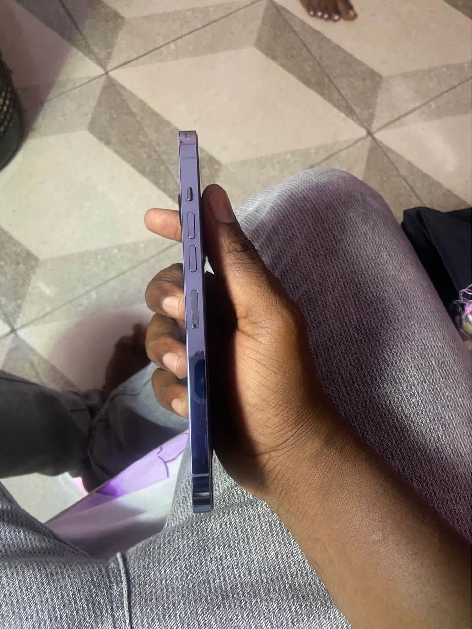 A picture of IPhone 13 pro max