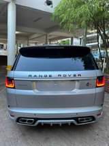 A picture of Range Rover SVR