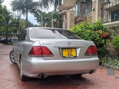 A picture of TOYOTA CROWN ATHLETE NAIUZA MIL 10 8 0743435416