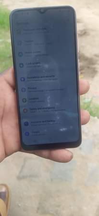 A picture of Samsung a04e
