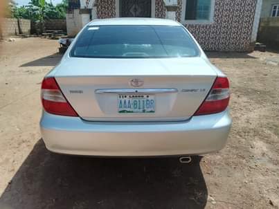 A picture of Toyota Camry 04