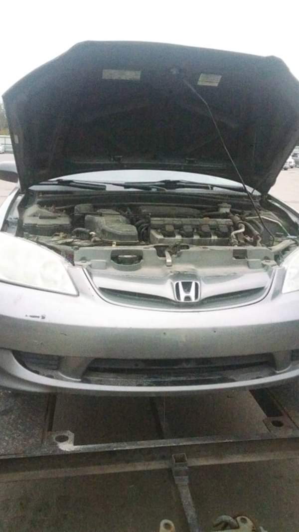 A picture of 2004 Honda Civic For Urgent Sale Accident Free 4 Plug