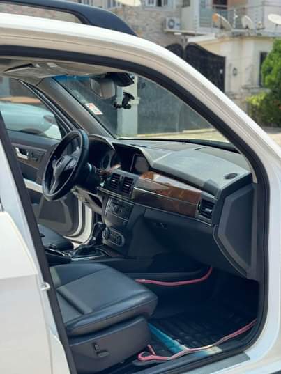 A picture of A year used 2015 Glk Fullest option Thumbstart Barely used