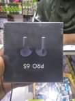 A picture of S6 earpods tws