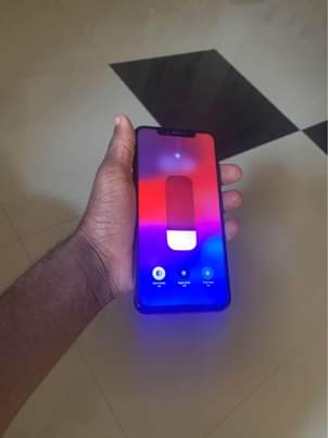 A picture of iPhone XS Max 64gb Face ID TT 80BHFULL OPTION