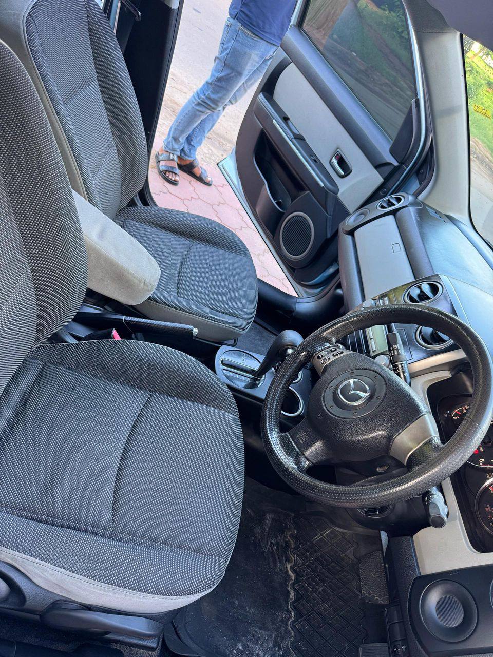 A picture of MAZDA VERISA INAUZWA PRICE 14.8MLS CALL O693468835 