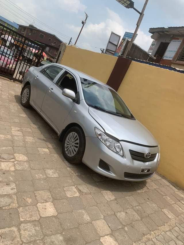 A picture of Toyota Corolla available dm