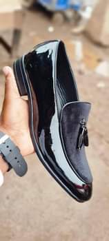 classifieds/shoes