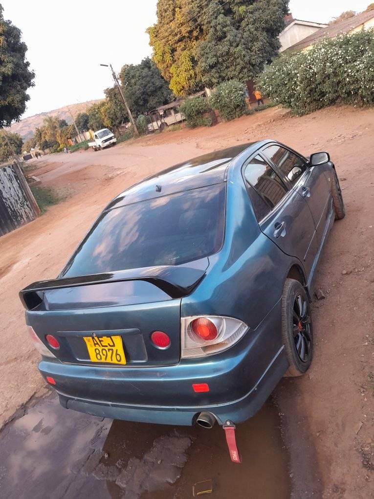 used toyota altezza