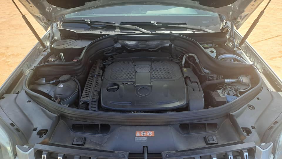 A picture of 2013 GLK350