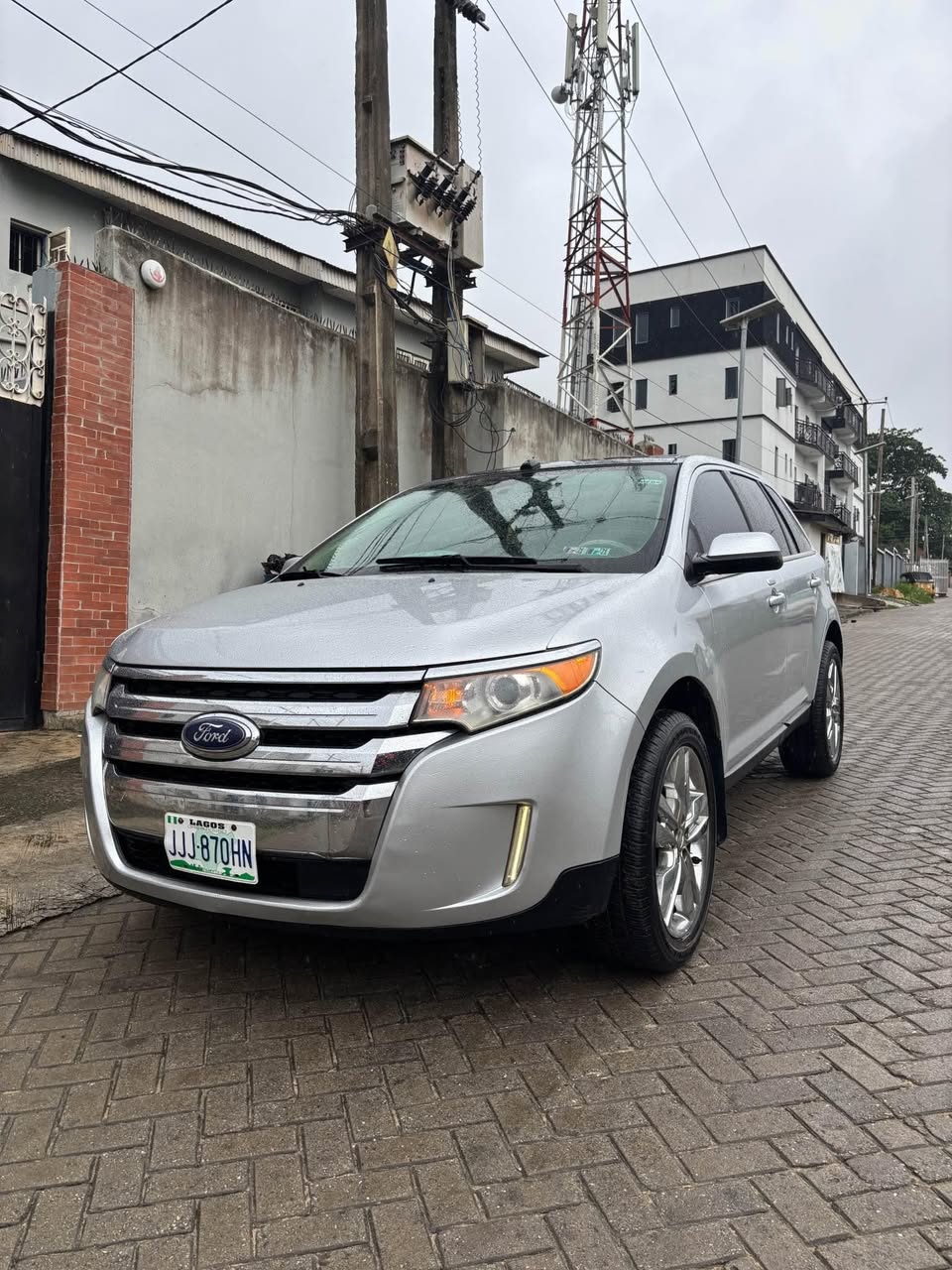 A picture of FORD EDGE 2011
