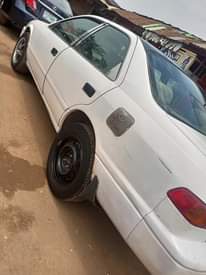A picture of Toyota Camry evilop 80 first body Engine and gear ac