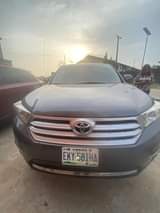 A picture of TOYOTA HIGHLANDER 2011