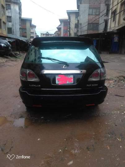 A picture of 2001 Lexus RX300