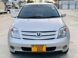 A picture of TOYOTA IST