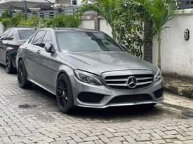 A picture of 2016 MERCEDES BENZ C400